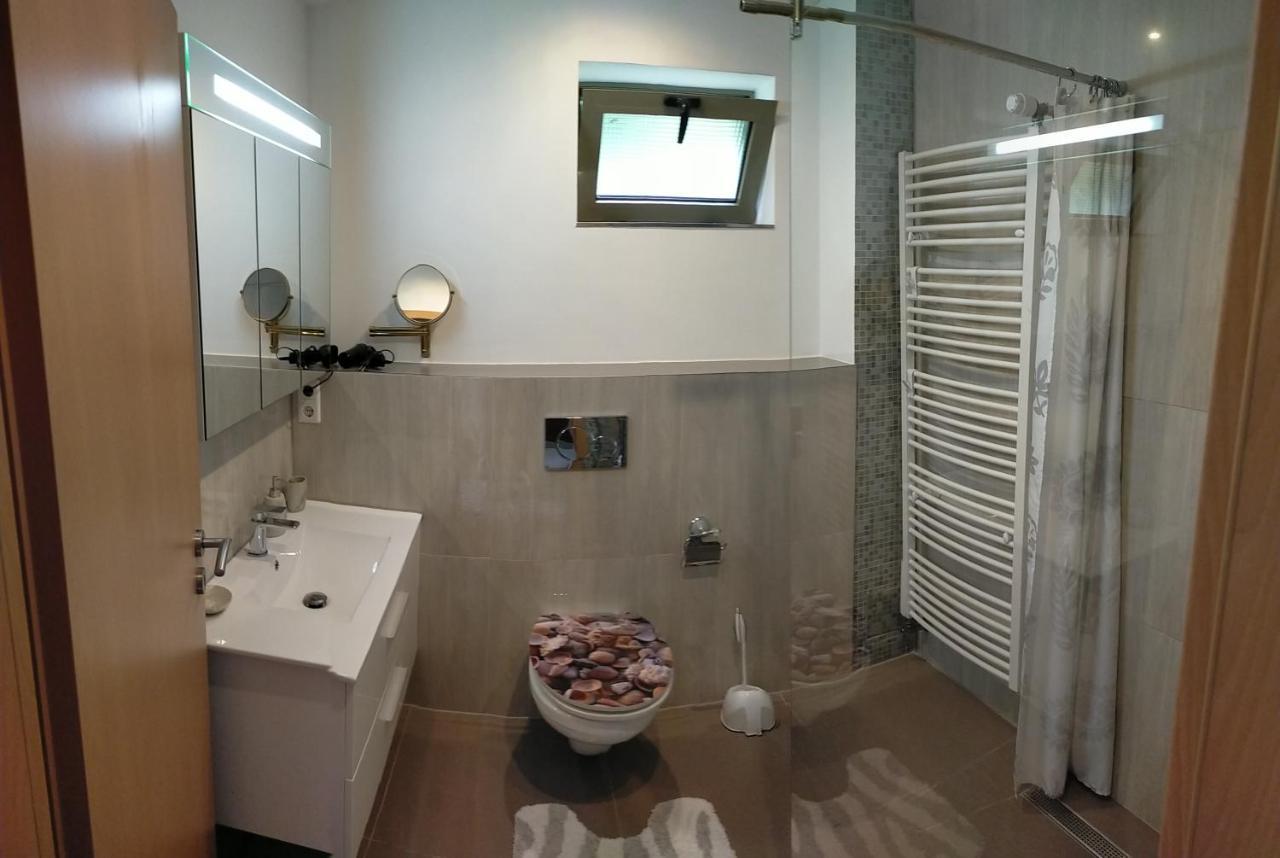 Cazare Casa Sandra Băile Herculane エクステリア 写真