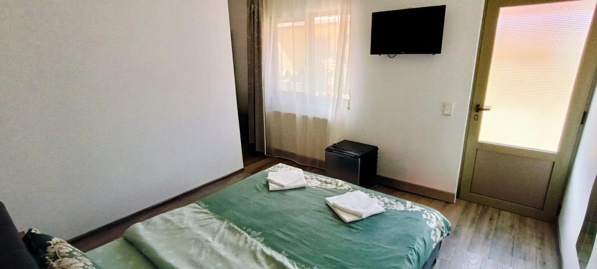 Cazare Casa Sandra Băile Herculane エクステリア 写真