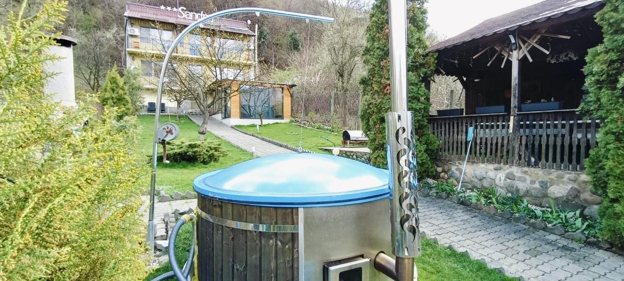 Cazare Casa Sandra Băile Herculane エクステリア 写真